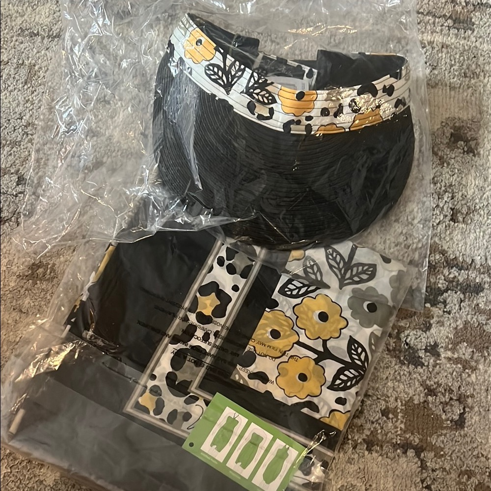 Vera Bradley "Go Wild" Visor & Wrap